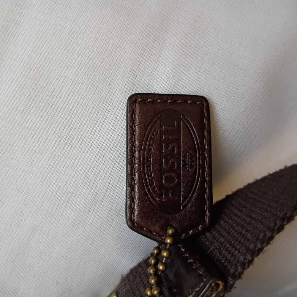 Fossil Brown Leather Bag with Classic Charm